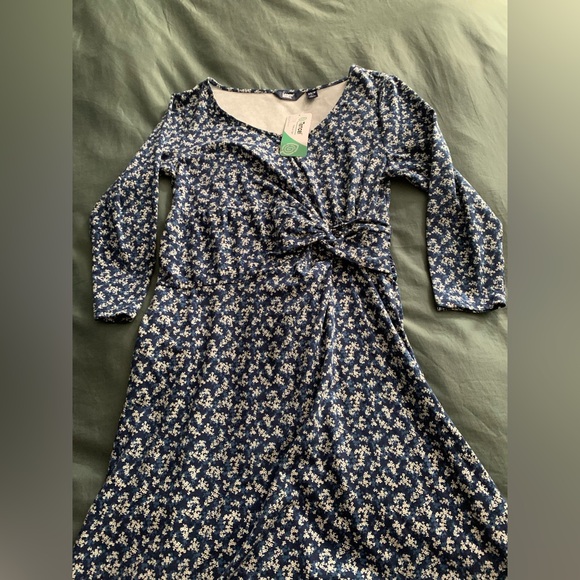 NWT Lands End Midi Dress Blue floral twist front Knee Length - Picture 3 of 5